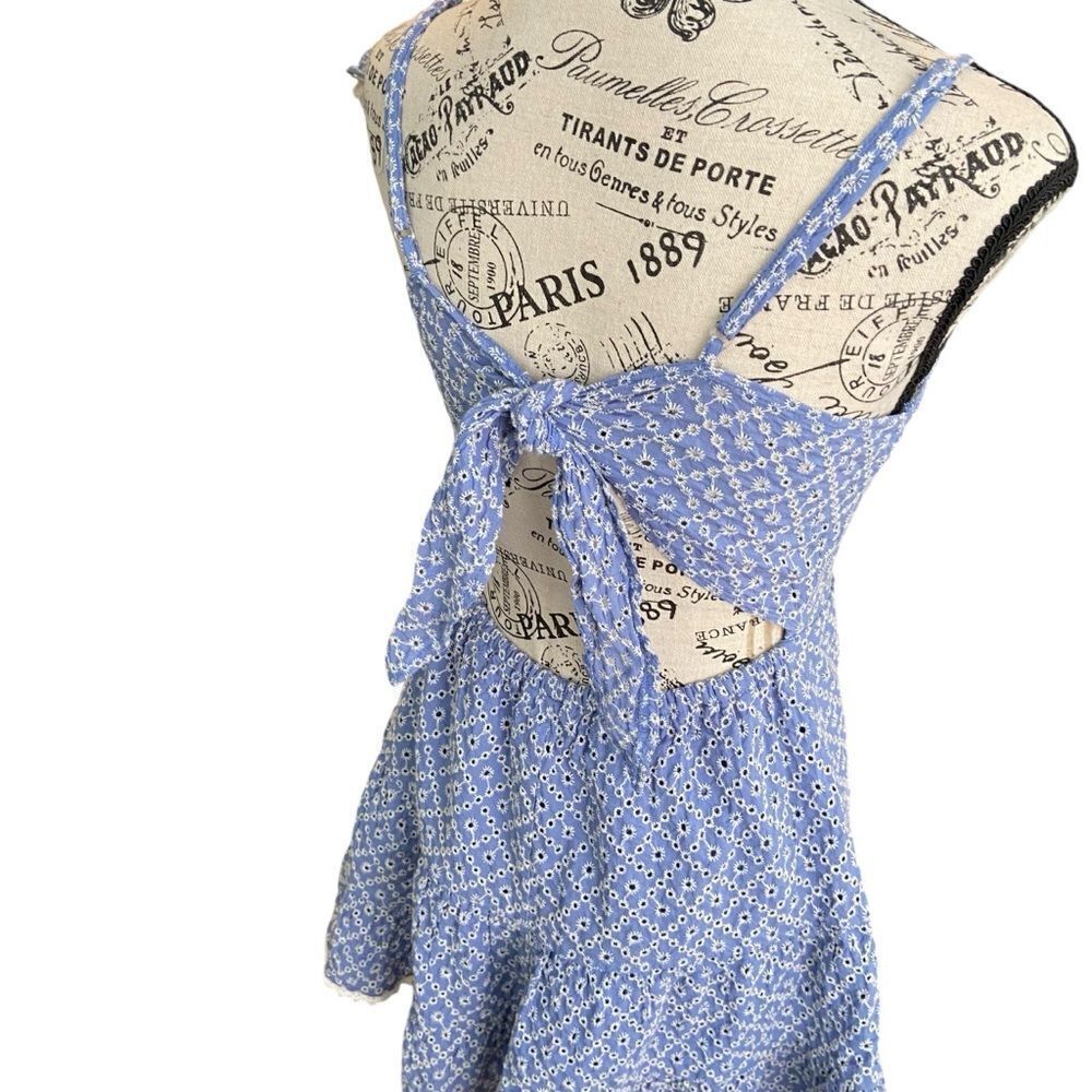 Xtraordinary Sleeveless Spaghetti Strap Eyelet Mini Dress in Size Medium - Picture 6 of 15